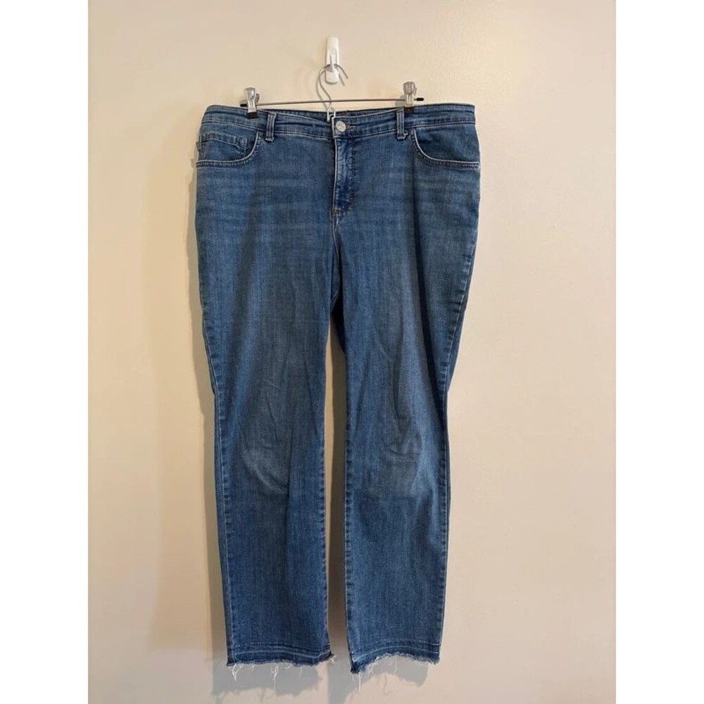 Lee Classic Fit Straight Leg Distressed Jeans 16